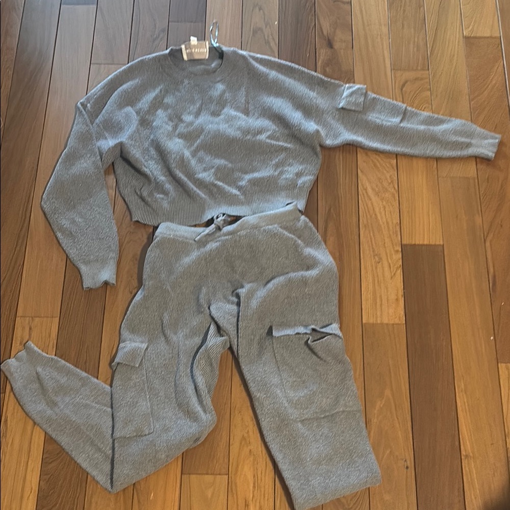 Stylish Gray Knit Sweater and Pants Set